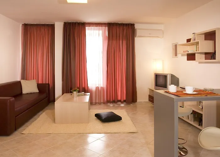 Sunset Complex Hotel 3*