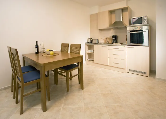 Sunset Complex Hotel 3*